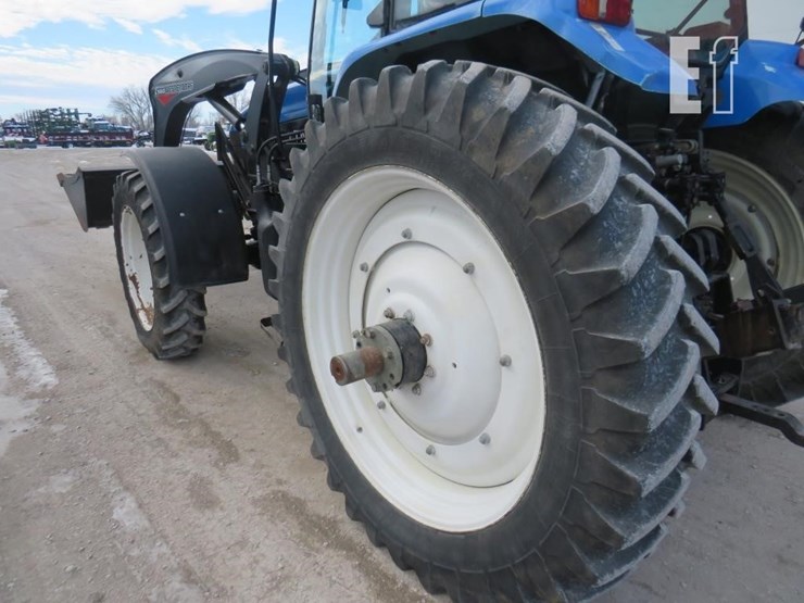 new-holland-tm150-image-10