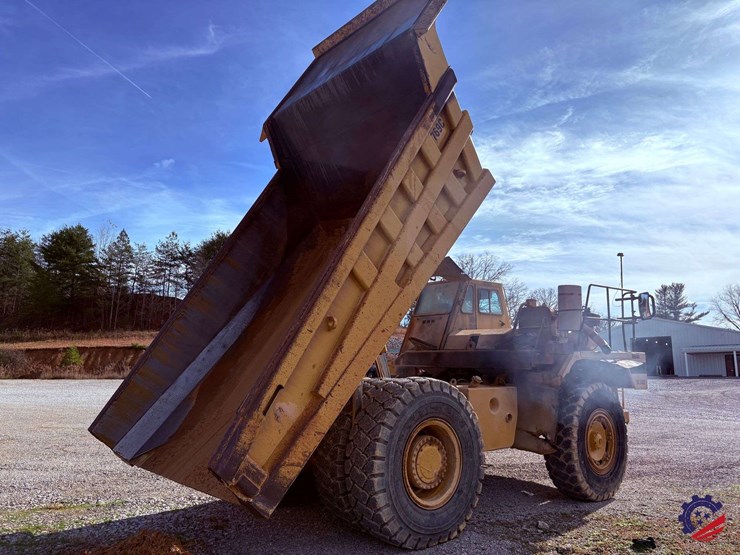 1990-caterpillar-769c-image-88