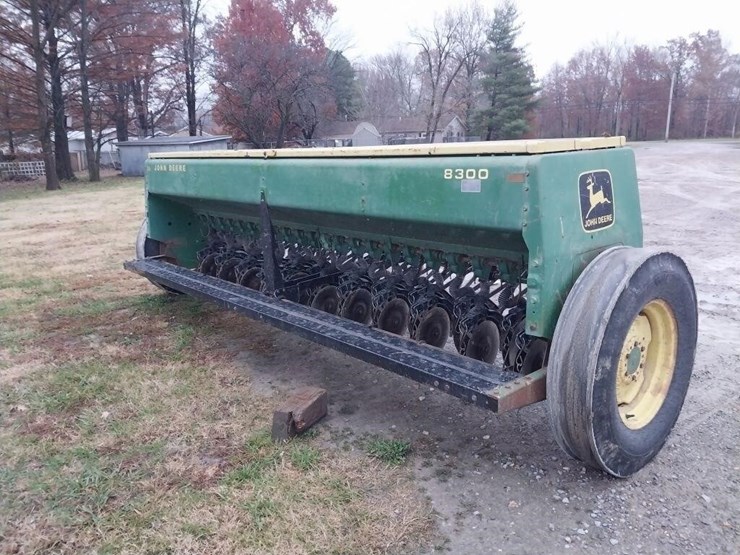 john-deere-8300-image-5
