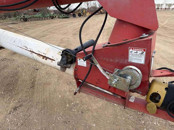 feterl-w1292-auger-image-9