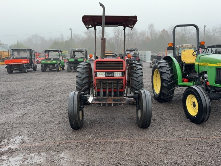 #3045-•-case-485-tractor-image-2