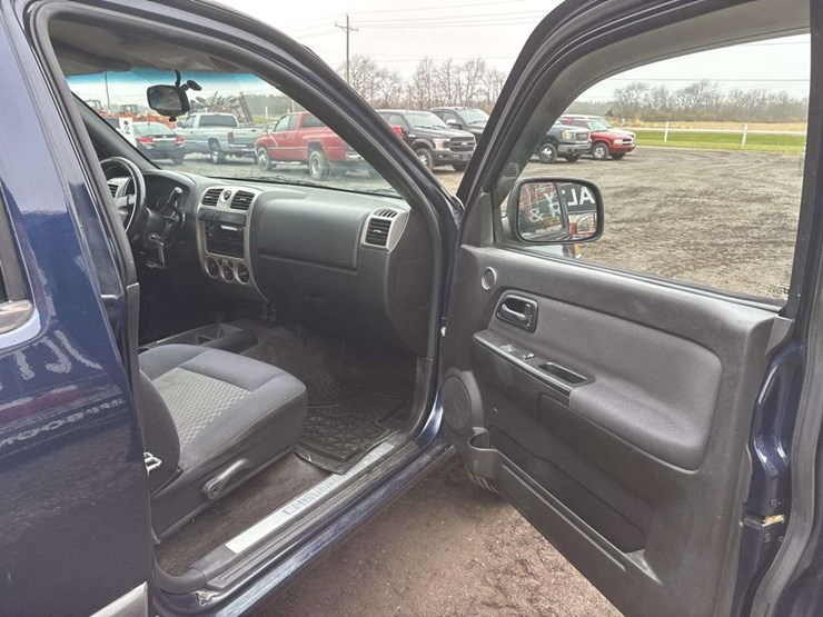 2008-chevrolet-colorado-image-19