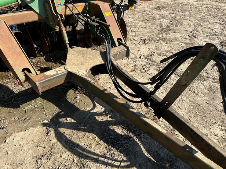 john-deere-26-image-34