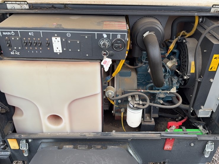 #2060-•-cp-v4-towable-light-tower-image-8