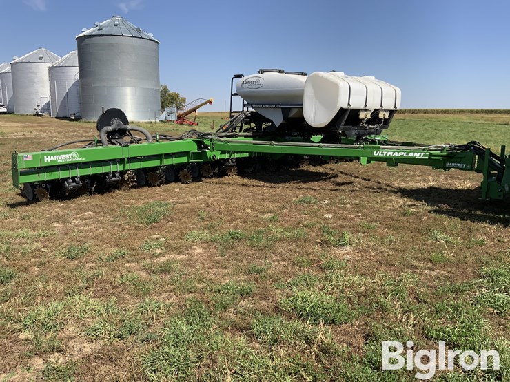 2016-harvest-international-pb4030brt-image-16