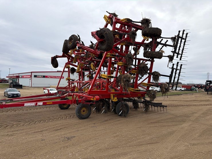 2014-bourgault-9400-image-1