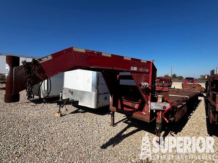 (x)-(8-22)-1979-southwest-35'l-t/a-gooseneck-trai...-image-1