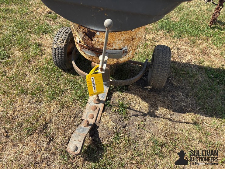 pull-type-yard-spreader-image-10