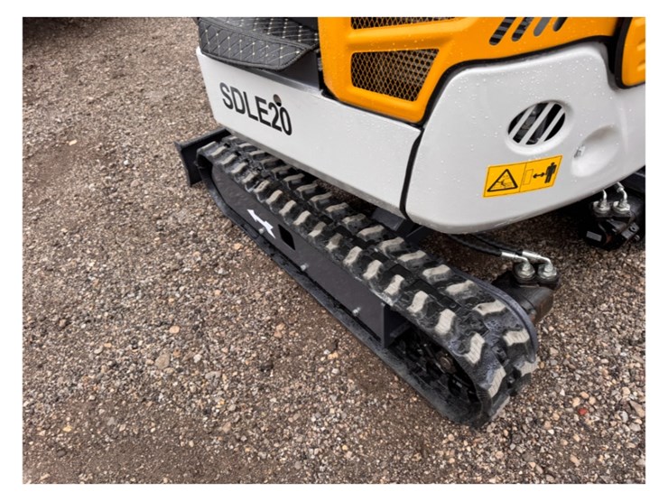 sdle-20-mini-excavator-w/-hydraulic-thumb-image-11