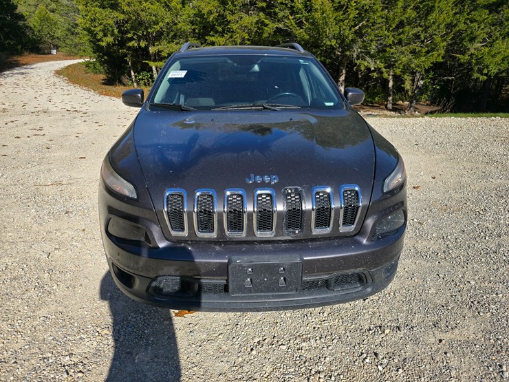 2016-jeep-cherokee-image-33
