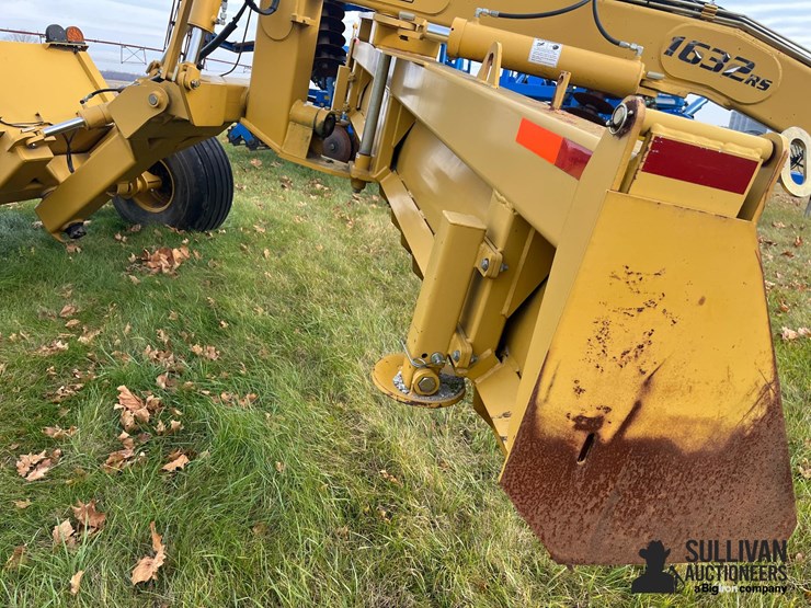 2017-landoll-1632rs-rear-steer-pull-type-grader-image-19