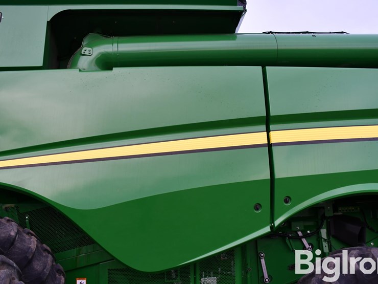 2014-john-deere-s660-image-18
