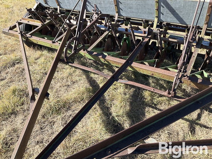 john-deere-14-image-10