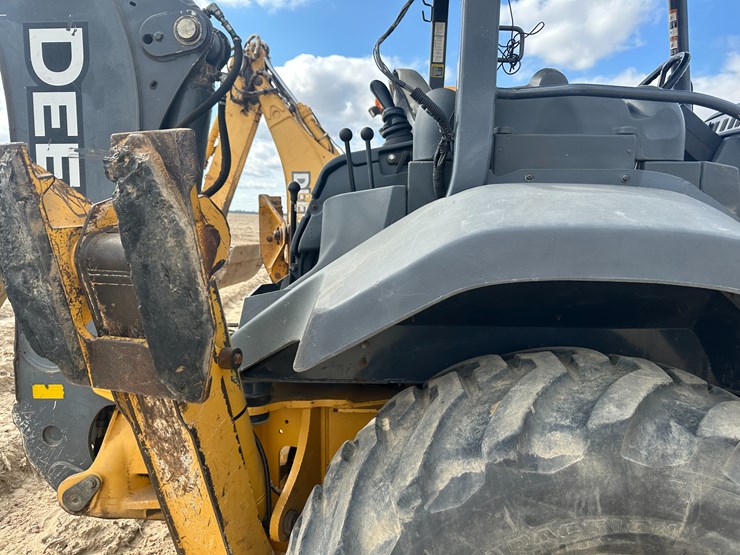 deere-310sj-image-51