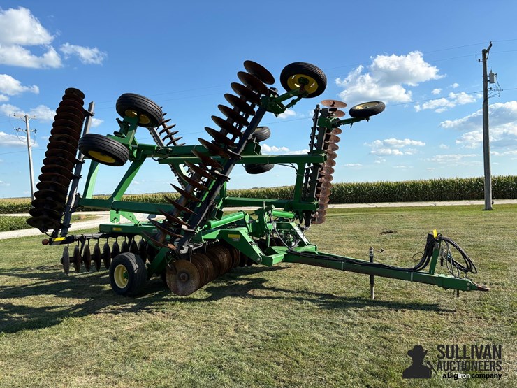 2010-john-deere-637-image-3