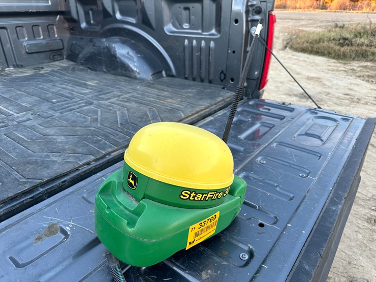 john-deere-3000-image-1