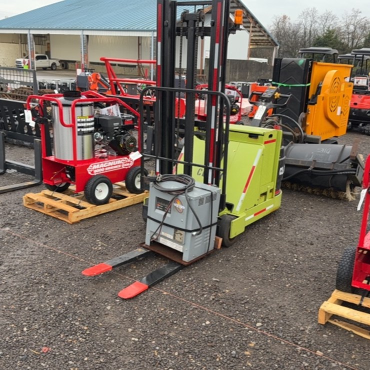 #2026 • CLARK WALK BEHIND PALLET JACK