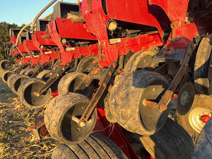 case-ih-1240-image-59