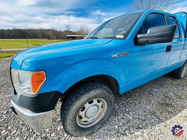 2013-ford-f150-xl-image-19