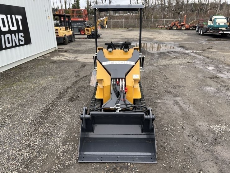 2025-infront-yf480-compact-track-loader-image-8