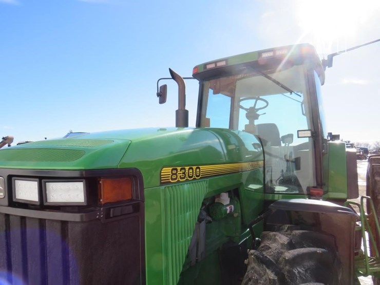 1996-john-deere-8300-image-13