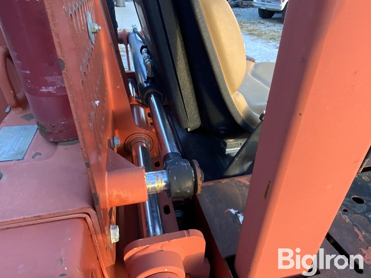 2010-ditch-witch-rt45-image-16