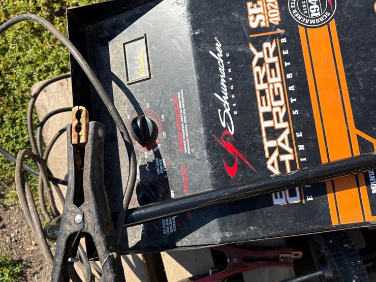 misc-pallet-of-battery-chargers-image-14