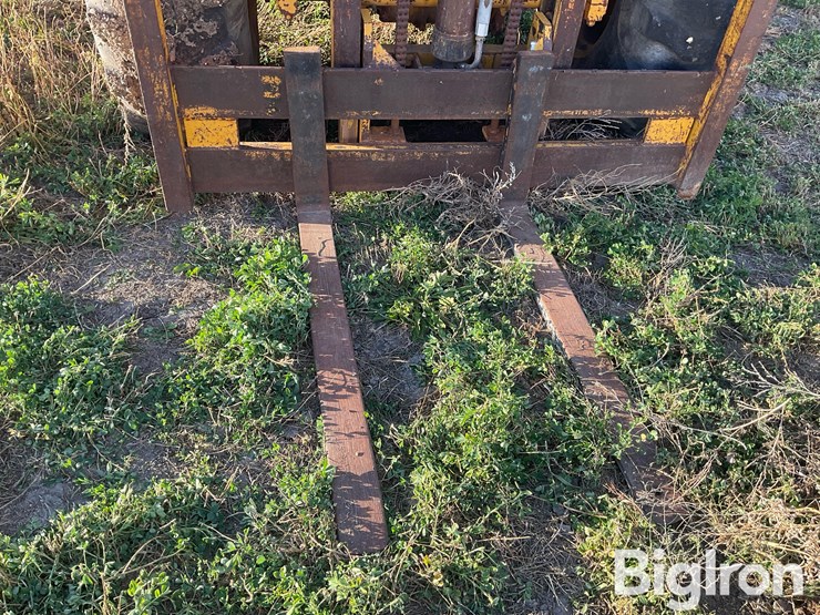 1975-allis-chalmers-700-image-16