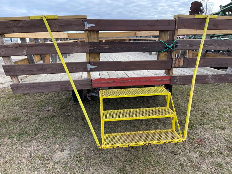 #1405-•-parade-wagon-image-6