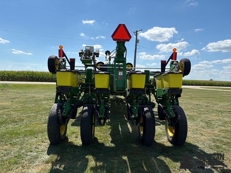 2013-john-deere-1770nt-image-6