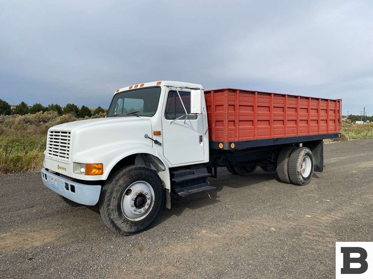 1992-international-4900-image-2