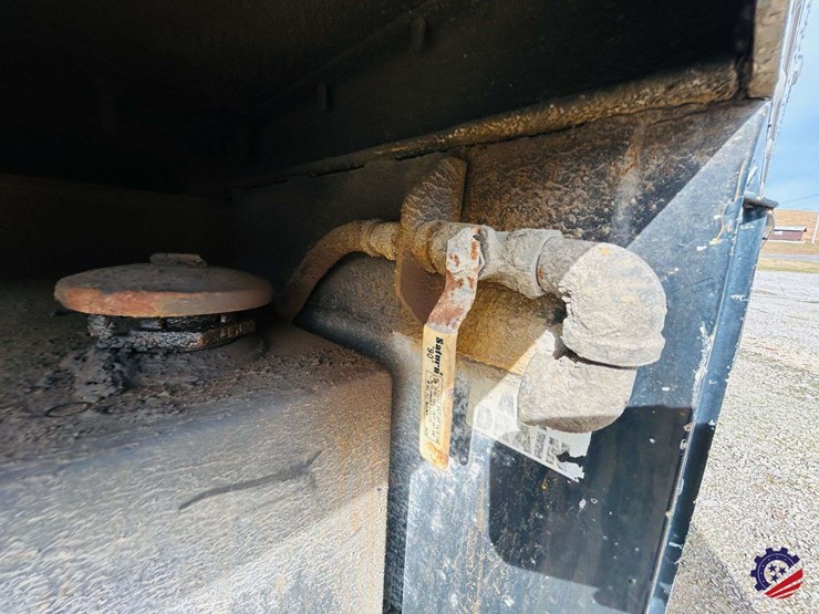 2007-peterbilt-340-image-31