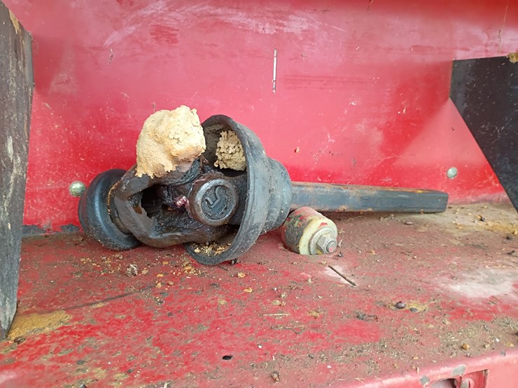 new-holland-678-image-16