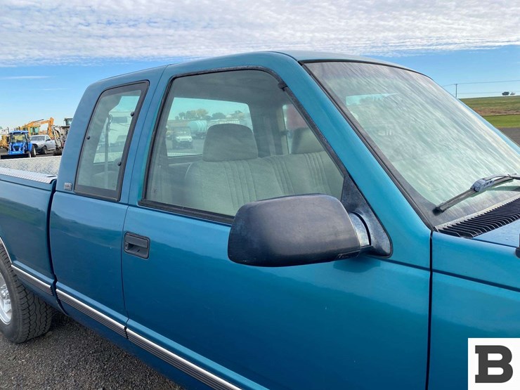 1997-chevrolet-gmt400-image-22