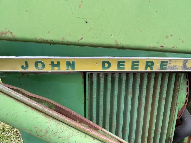 john-deere-4010-image-9