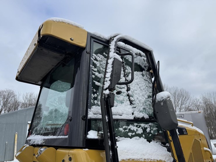 2012-caterpillar-d4k-image-16