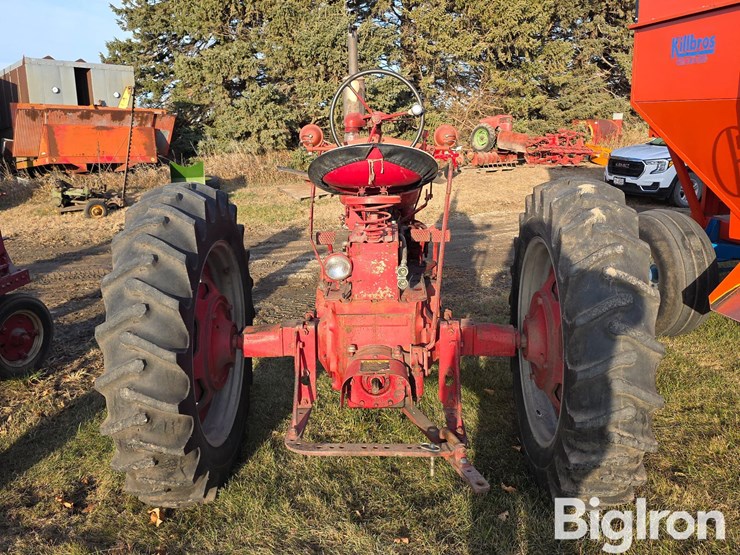 farmall-super-mta-2wd-tractor-image-6