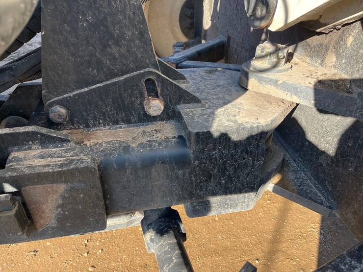 2016-bourgault-3320-66-image-104