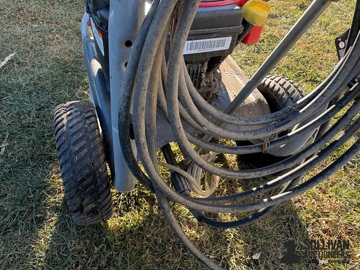 briggs-&-stratton-professional-series-power-washer-image-13