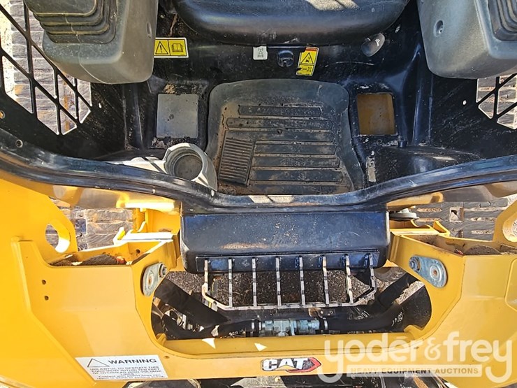 2023-caterpillar-259d3-image-28