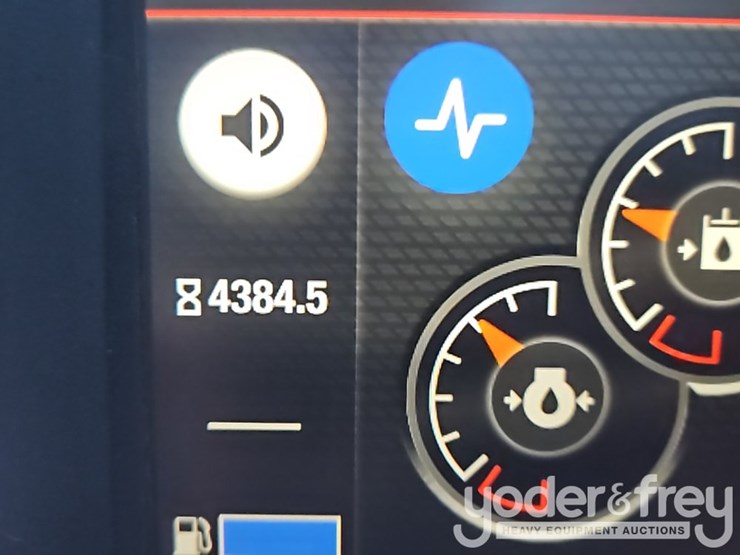 2020-bobcat-t76-image-34