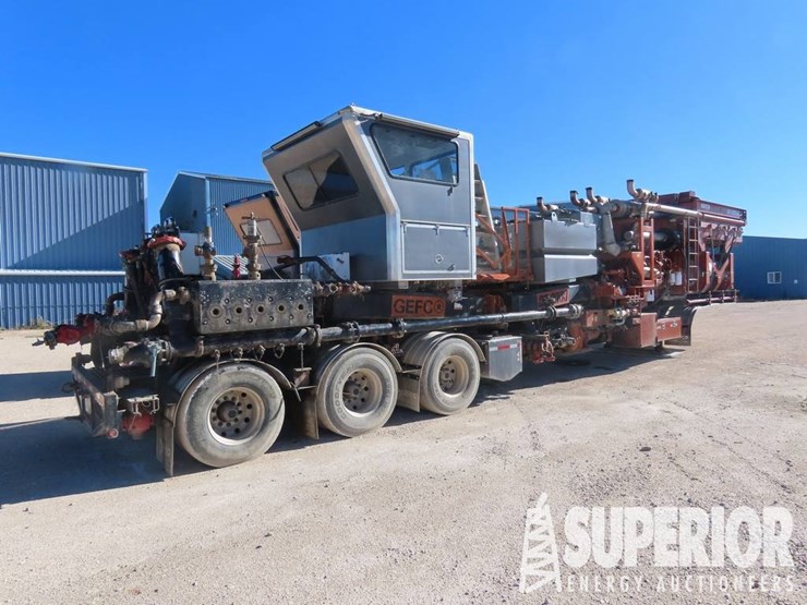 2018-caterpillar-c27-image-1