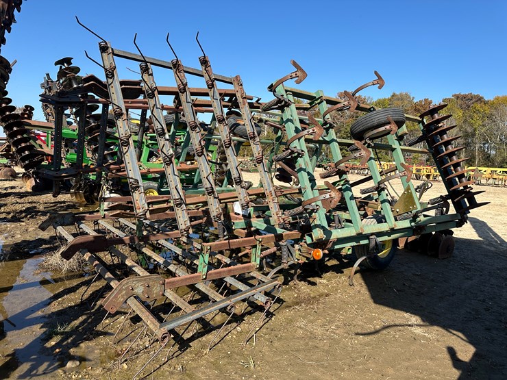 john-deere-724-image-3