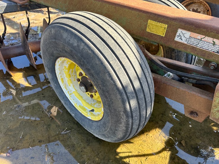 john-deere-26-image-12