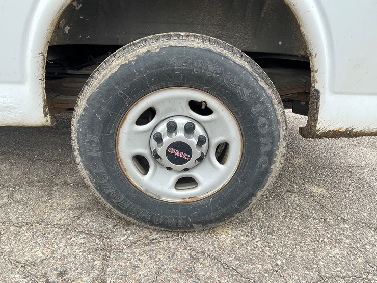 #1064-•-2012-gmc-savana-1-ton-van-(has-wi-title)-image-80