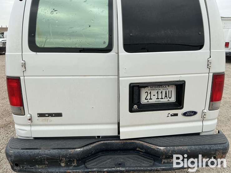 2014-ford-e250-image-9