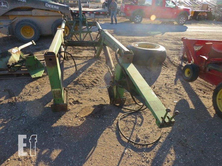 john-deere-158-image-5