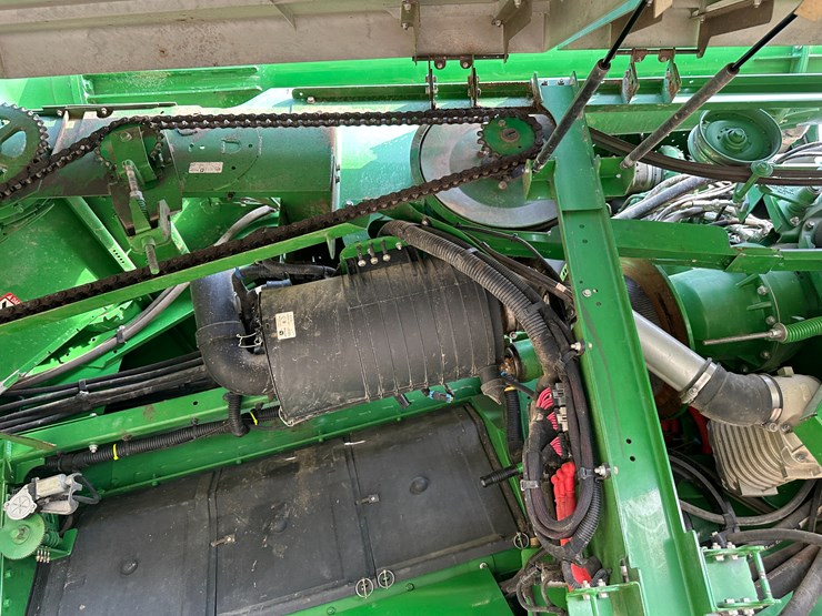 2015-john-deere-s680-image-48