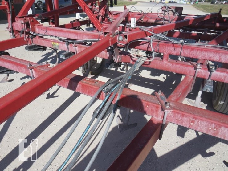 case-ih-4300-image-10
