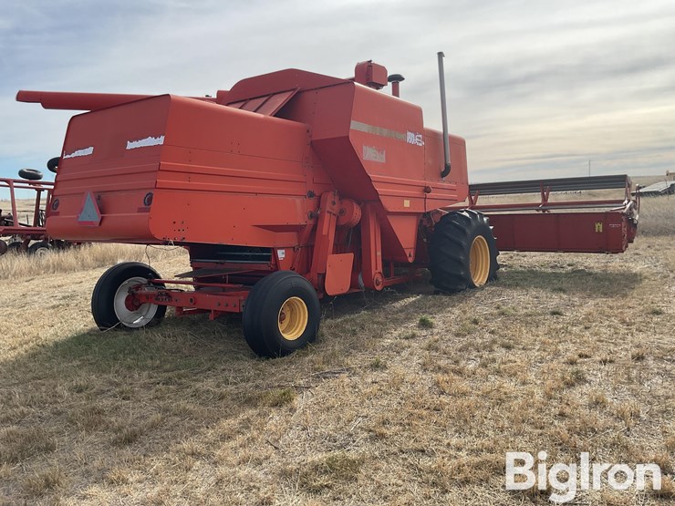 1973-massey-ferguson-760-image-5